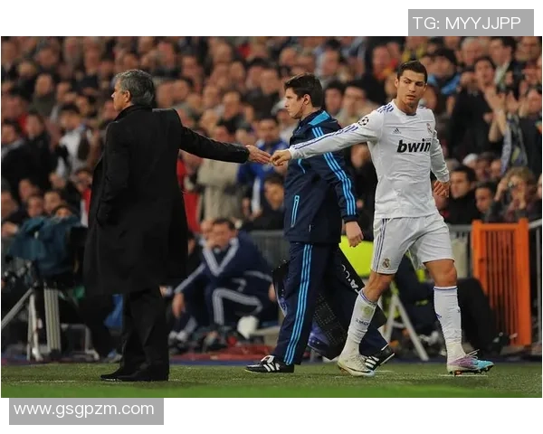 如何通过社交活动和足球明星建立联系与友谊的方法与技巧 如何通过社交活动和足球明星建立联系与友谊的方法与技巧