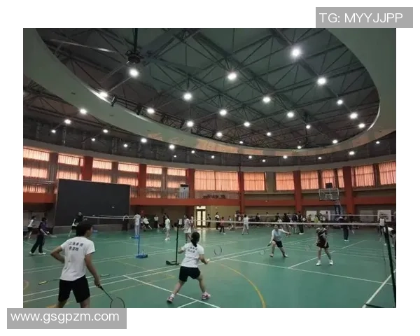 广州羽毛球队在钻石联赛中的逆袭之旅展现拼搏精神与团队力量